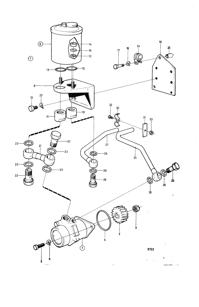 Pompe hydraulique et reservoir hydraulique avec pieces de montage